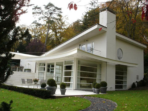 Villa Bloemendaal, verbouwing  gerealiseerd 2004, oppervlakte 300 m²